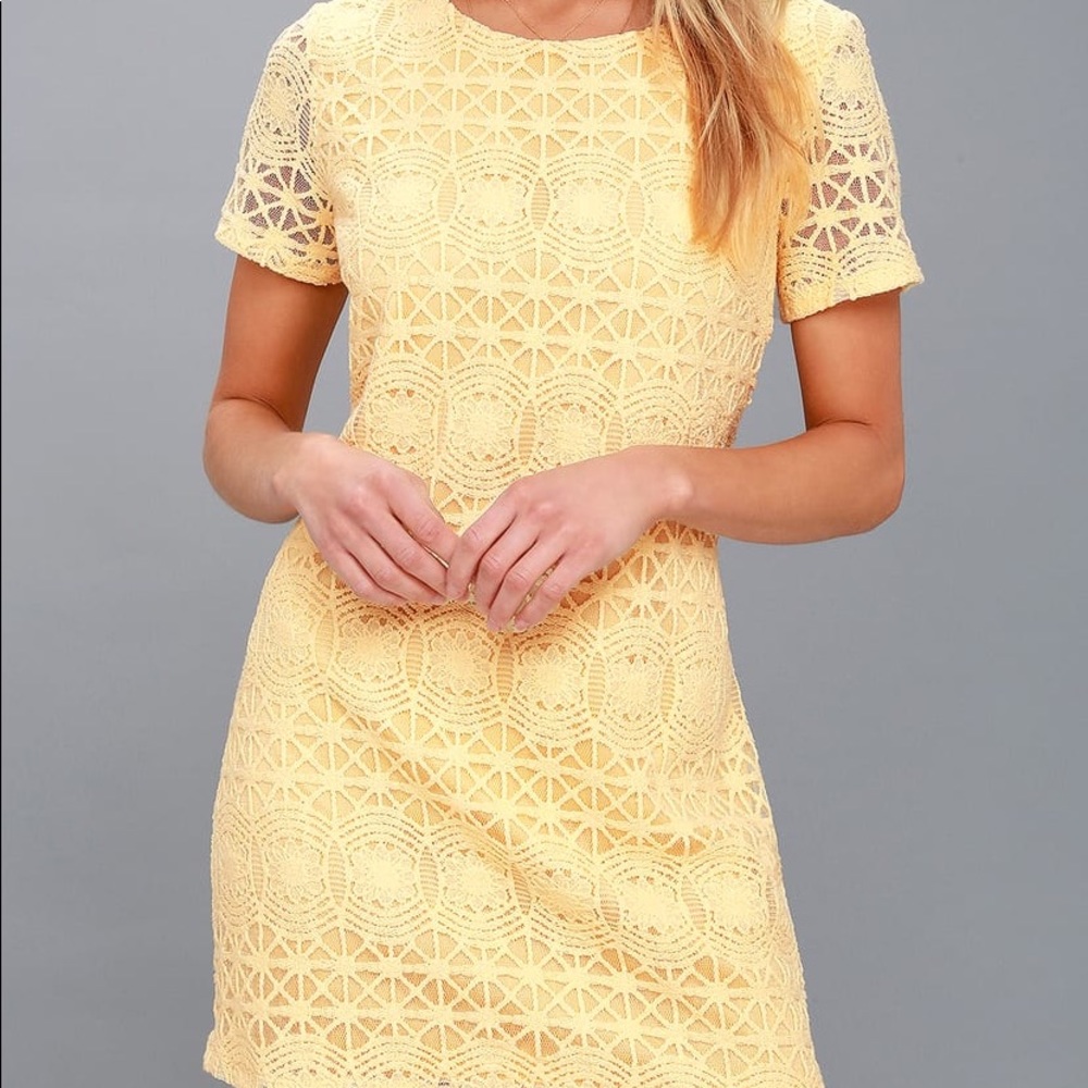 Lulus Lace Yellow Dress